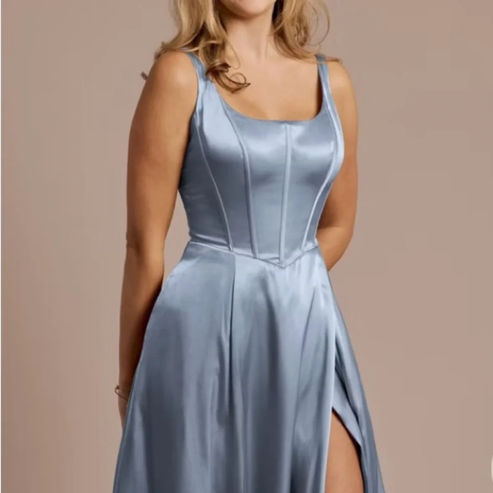 David's Bridal GALINA SIGNATURE
Charmeuse Basque Waist Tank Dress - Picture 2 of 11